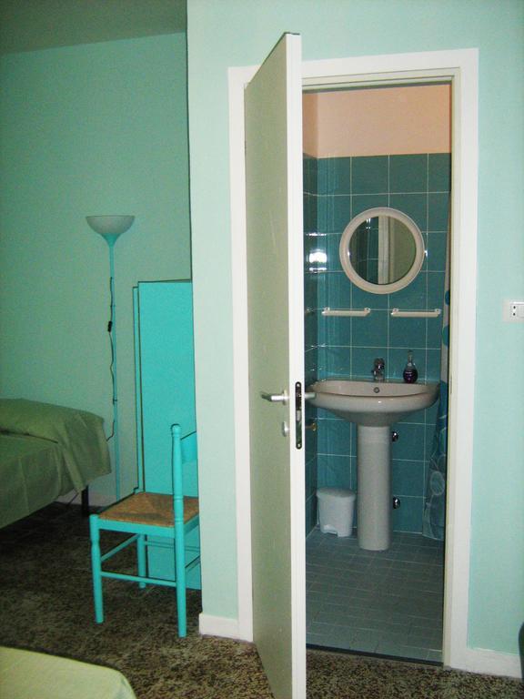 Sirenapop Concept B&B Rivazzurra Di Rimini 部屋 写真