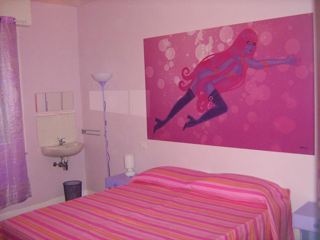 Sirenapop Concept B&B Rivazzurra Di Rimini 部屋 写真