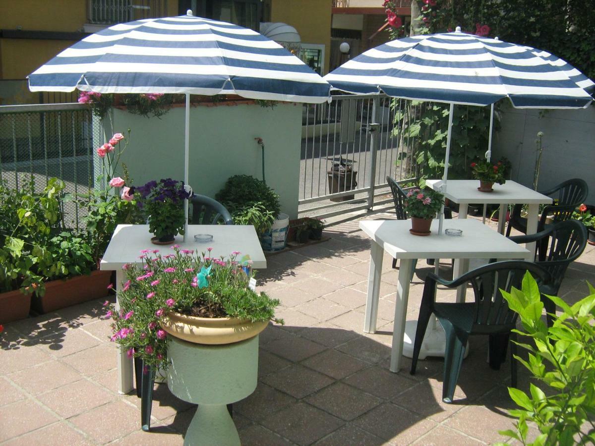 Sirenapop Concept B&B Rivazzurra Di Rimini エクステリア 写真